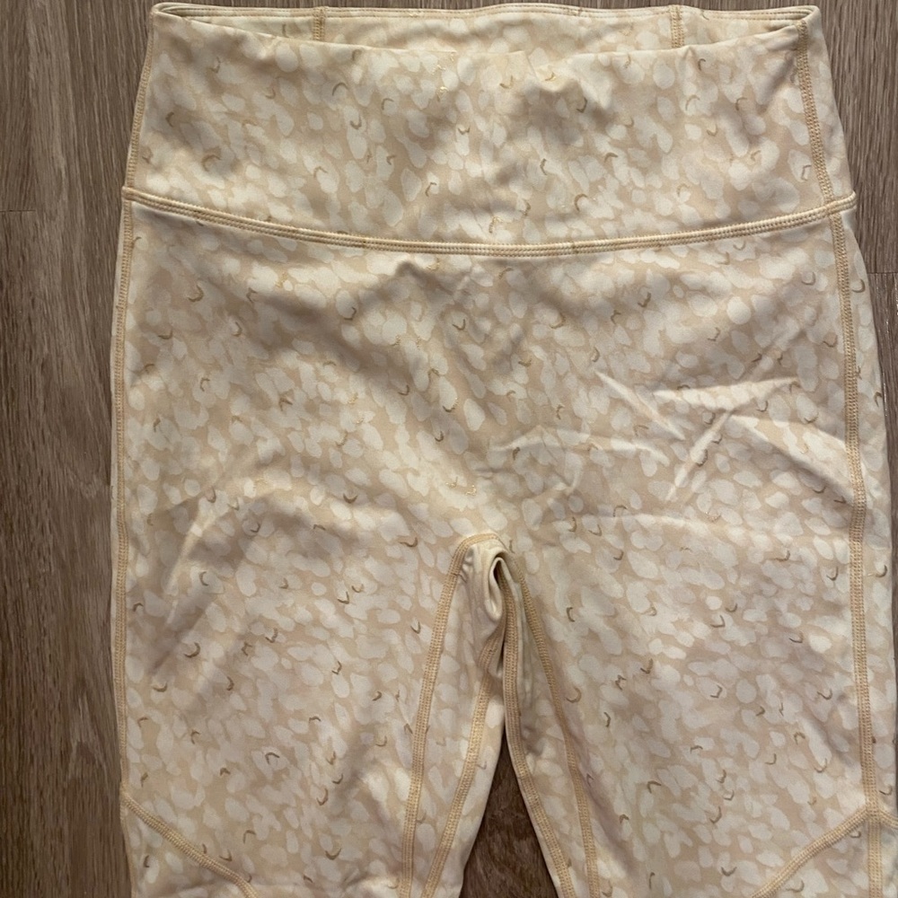 Fabletics Set Top Size L, Bottoms Size M - Good C… - image 7